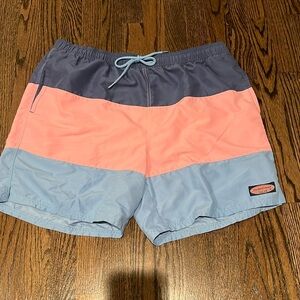 Vineyard Vines mens pink and blue color block bathing suit size XL